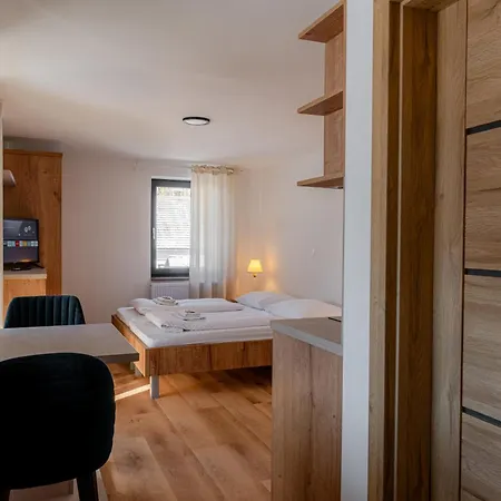 Apartman Grad Apartments Ljubljana Airport Cerklje na Gorenjskem